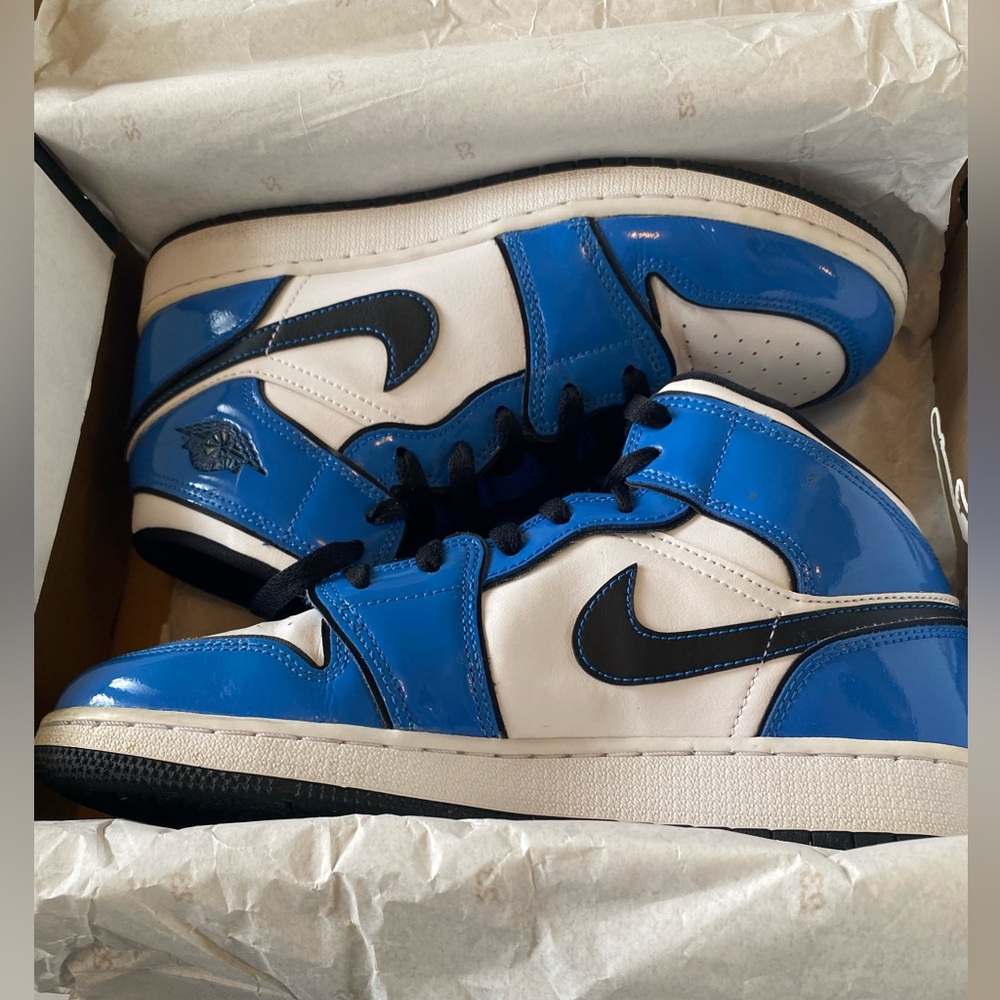 Nike Air Jordan 1 Mid Rise Signal Blue/White Size 7 Y